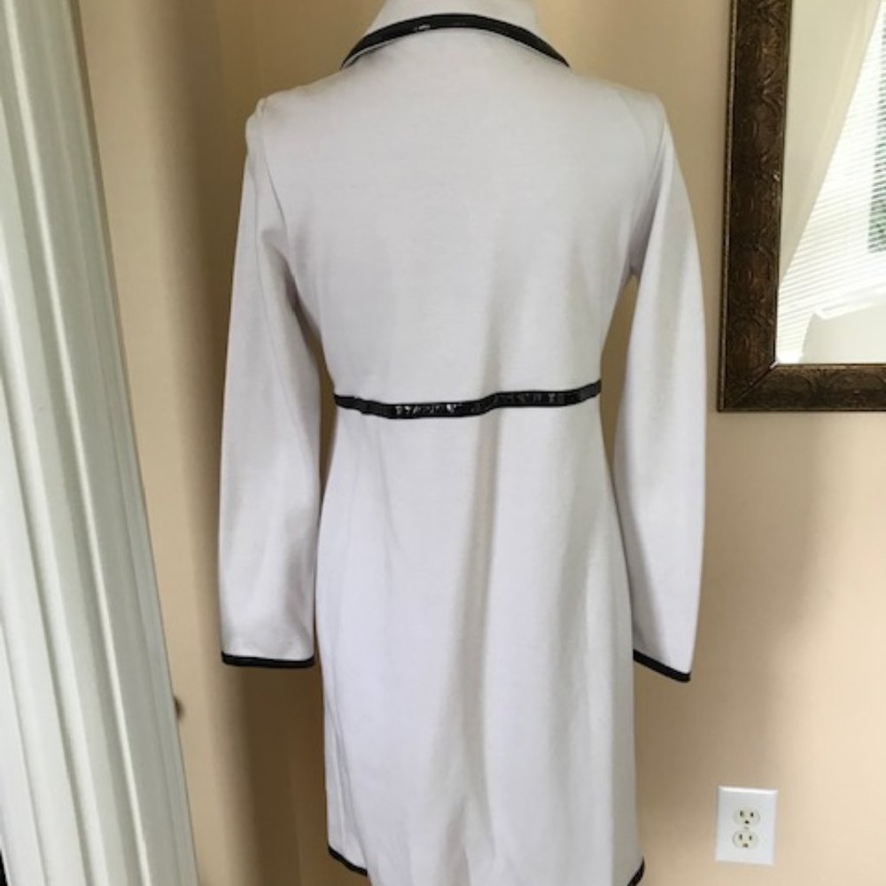 KENAR LIGHTWEIGHT WHITE COAT - Picture 5 of 7